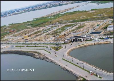 Luxury Waterfront Plots