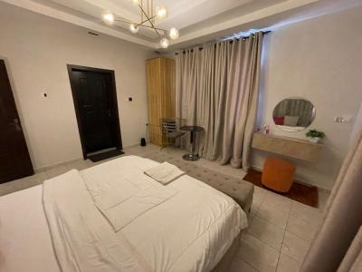 Luxuriously Furnished 1bedroom Apartment in a Serene Location