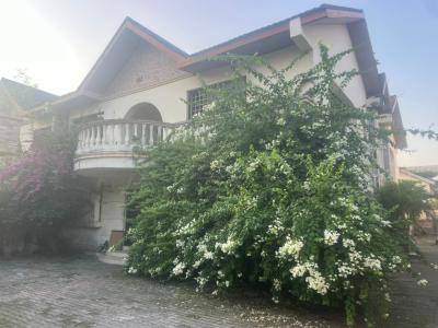 Self Compound 4 Bedroom Semi-Detached House with 2 Rooms BQ