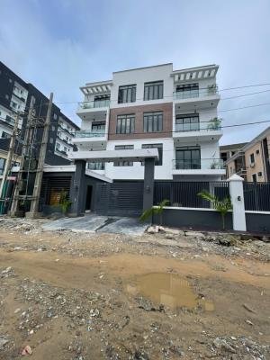 Excellently Finished 2 Bedroom Apartment + Gym & Centralised Gas