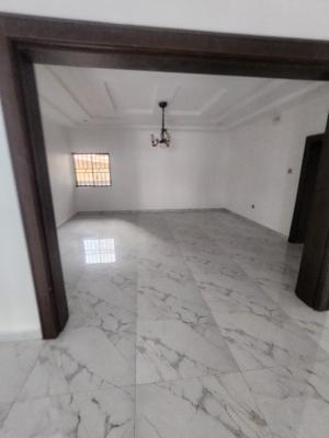 Clean Renovated 3 Bedroom Flat 1st Floor ' Office/Residence