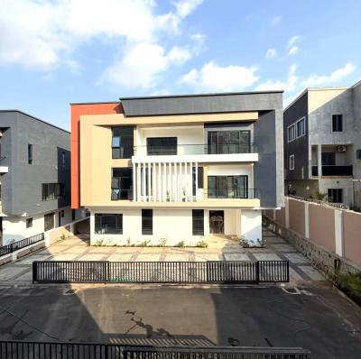 6 Bedroom Detached Duplex