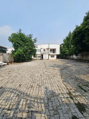 A Big Building in the Heart of Maitama Is Available for Sale.