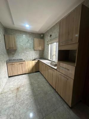 Well Maintained 2 Bedrooms Maisonette Duplex