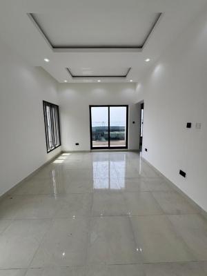 Beautiful 5 Bedroom Detached Duplex with Cinema