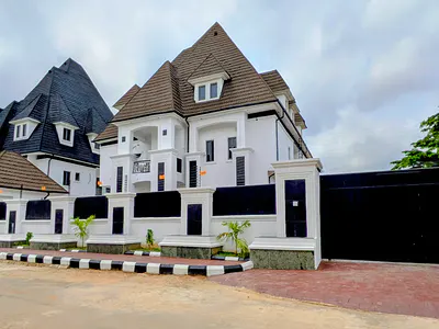 Newly Built 6bedroom Detached Duplex with BQ and Swimming Pool