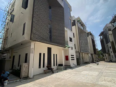 Prestigious 5 Bedroom Detached Duplex with Swimming Pool
