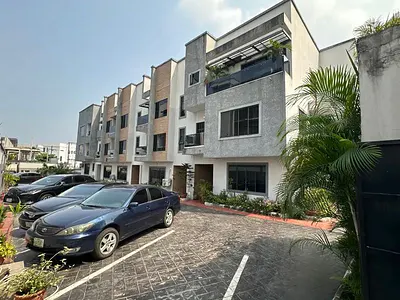 Luxury 4bedrooms Terrace Duplex with a BQ Swimming Pool and Gym