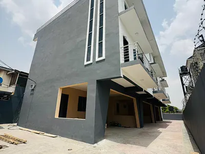 Luxury Newly Built 4 Bedroom Duplex Plus BQ