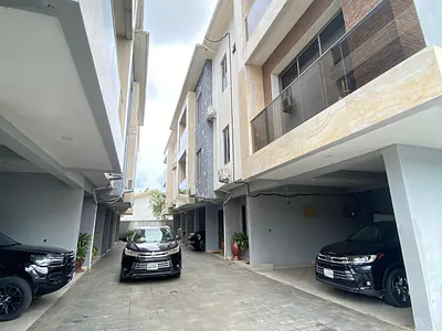 Stunning 4bedroom Terrace Duplex with a BQ and a Pool