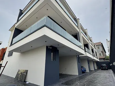 Stunning 4 Bedroom Terrace Duplex with BQ