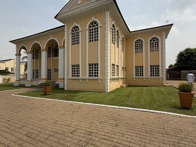Grand 7 Bedroom Detached Duplex with Guest Chalet on 3, 000SQM