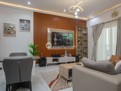 Luxury 2 Bedroom Cozy Apartment