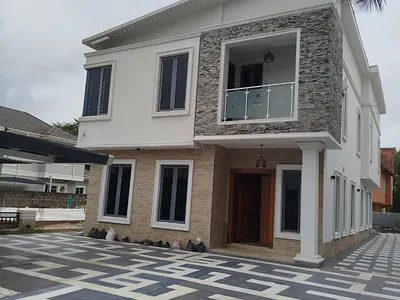 Well Built 5 Bedroom Detached Duplex with BQ