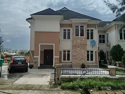 Spacious Furnished 4 Bedroom Fully Detached Duplex