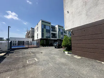5bed Room with BQ, Gym and Pool