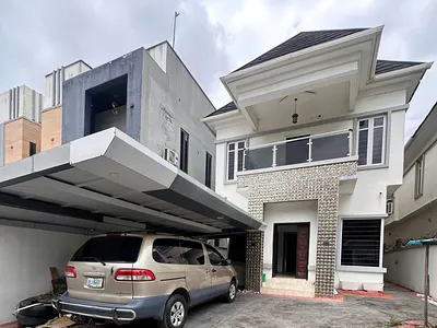 5 Bedroom Fully Detached Home