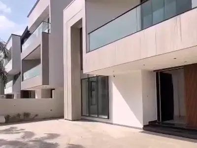6 Bedroom +. BQ + Pool + Gym + Cinema + Fingerprint Door + Elevator + Fitted Kitchen