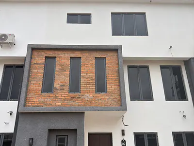 4 Bedrooms Terrace Affordable Spacious Property
