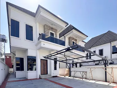 5 Bedroom Fully Detached Home, Residential &commercial