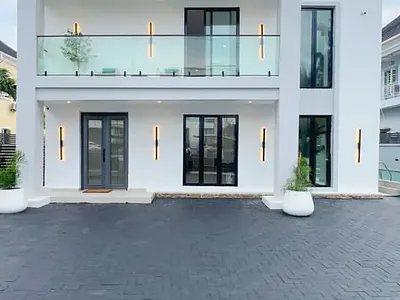 Luxury 5-Bedroom Fully Detached Duplex with Swimming Pool & 2-Bedroom