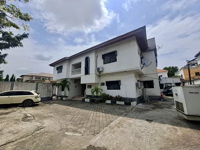 Modern 2-Bedroom Ensuite Apartment