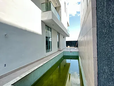 Elegance Spacious 5 Bedroom Fully Detached Duplex with BQ, Pool, Gym