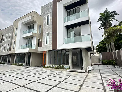 Opulent Luxury 4 & 5 Bedroom Fully Detached Duplex with BQ, Pool, Gym