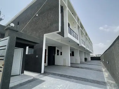 Newly Built 3 Bedroom Terraced Duplex in a Communal Living Space