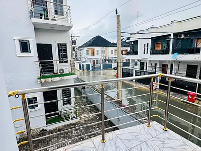 2 Bedroom Flat