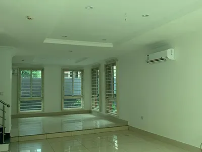 Luxury 3 Bedroom Masionette with BQ, Pool, Gym & Elevator