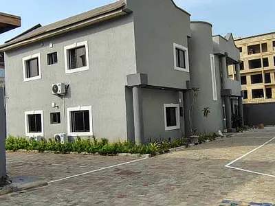 Fully Serviced 3 Bedroom Apartment