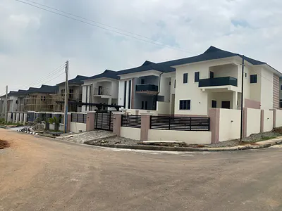 Luxury 4 Bedroom Duplex with Boys Quarters