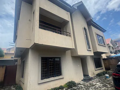 Well Maintained, Tastefully Finished Four (4) Bedroom Detached Duplex