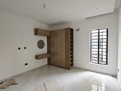 Lovely Newly Built 3 Bedroom Flat