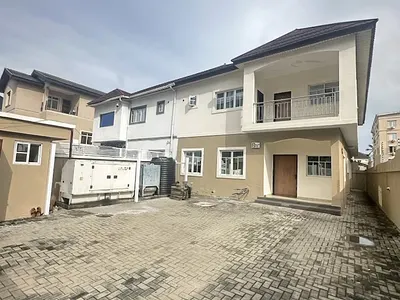 4 Bedroom Semi-Detached Duplex with a Room BQ