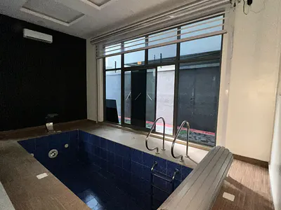 Exclusive 5 Bedroom Detached with Pool, Elevator, Cinema, Office Room,