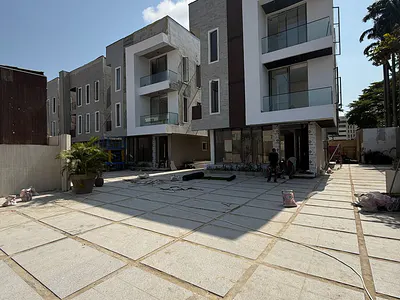 Luxury 5 Bedroom Detached Duplex + 2 Bedroom BQ