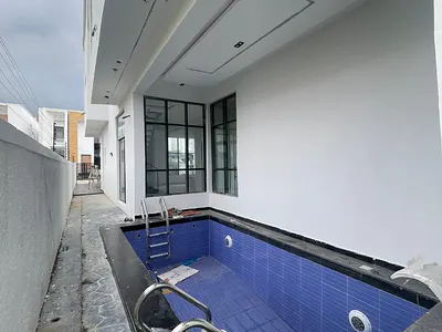Luxury 5-Bedroom Detached Duplex with Excellent Facility