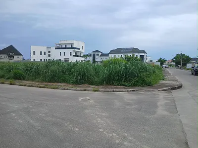 652 SQM Land