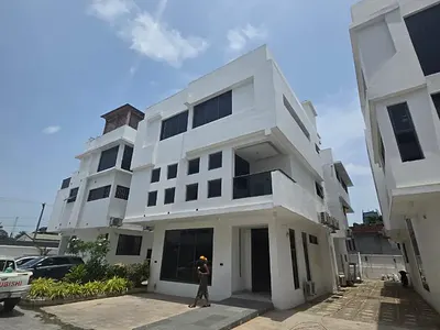 Luxury 3-Bedroom Flat with Excellent Facility