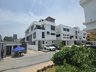 Luxury 5-Bedroom Detached Duplex +2 BQ with Excellent Facility