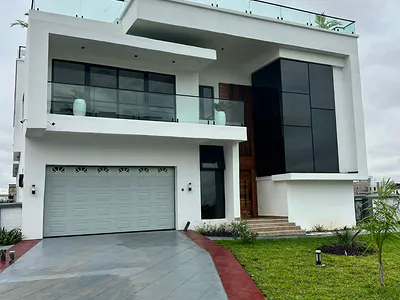 Bespoke 6 Bedroom Detached Duplex with Pool, Cinema, 2 Guest Rooms, 2