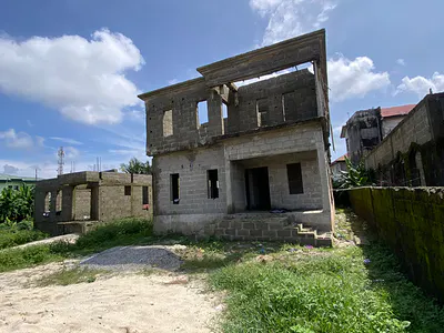 5bedroom Carcas Duplex Comes with Solar Room