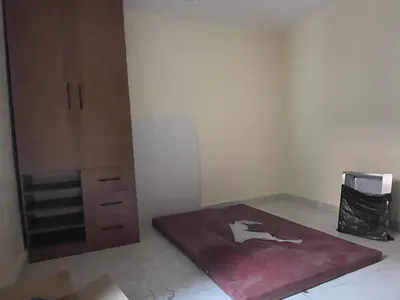 Spacious Studio Apartment with Personal Kitchen