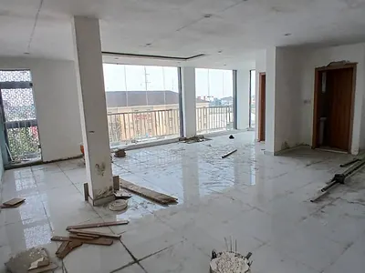 Shop/Office Space with Large Display