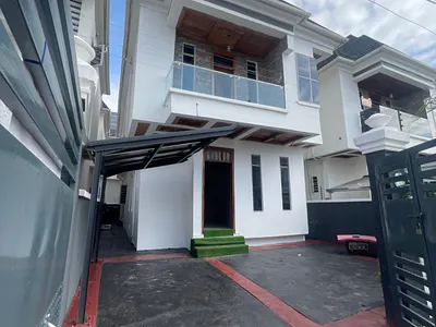 Spacious 4 Bedroom Fully Detached Duplex with BQ and Gate House