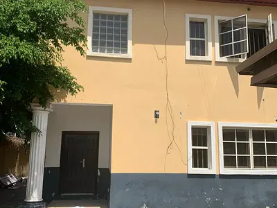 A 4 Bedroom Semi-Detached House + 2 Rooms BQ