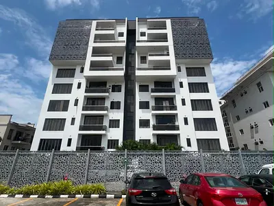 2-Bedroom Flat with Gym & Swimming Pool
