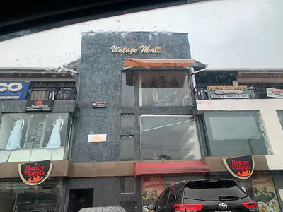Luxury and Spacious Shop Space.